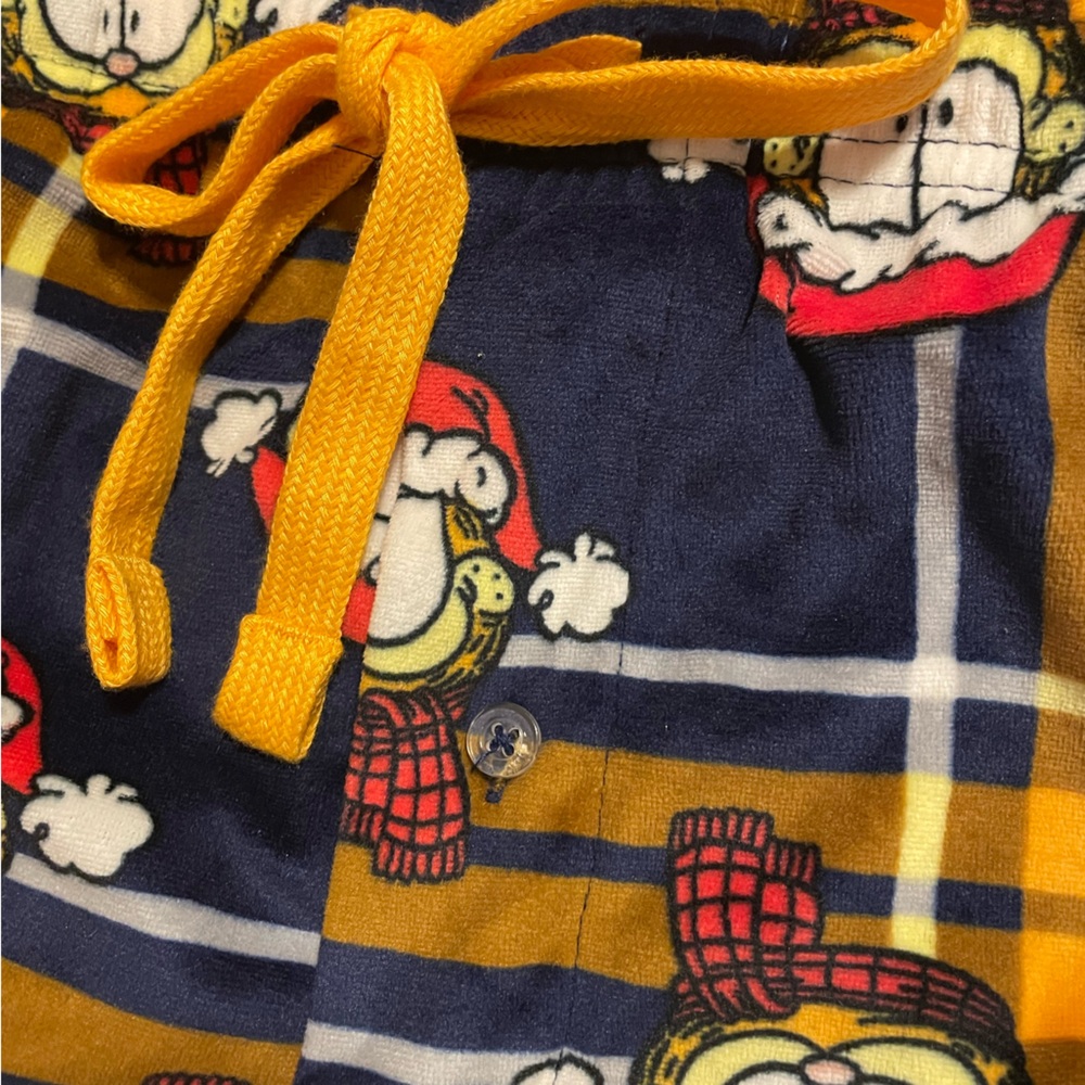 Men's Garfield Fleece Pajama Pants - Picture 5 of 8